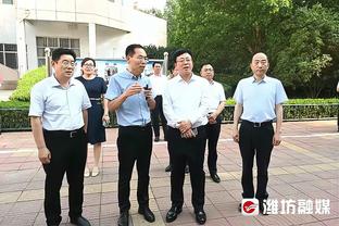 沪媒：武磊连续两场被换下获球队最低分，能称得上“球王”吗？